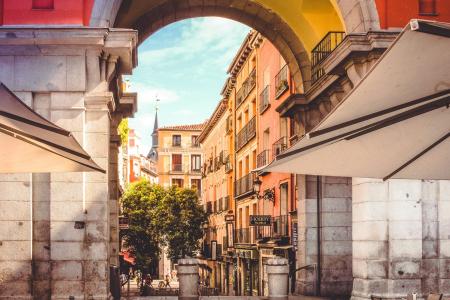 Madri, capital da Espanha, reúne atrações culturais, bares e restaurantes • Unsplash