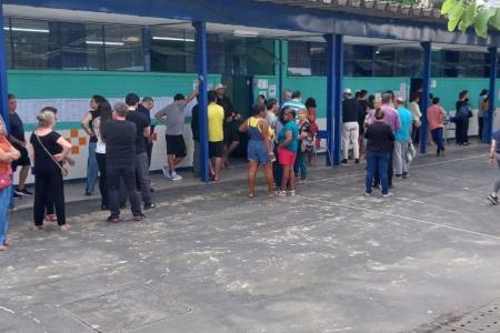 Brasileiros elegem seus representantes neste domingo