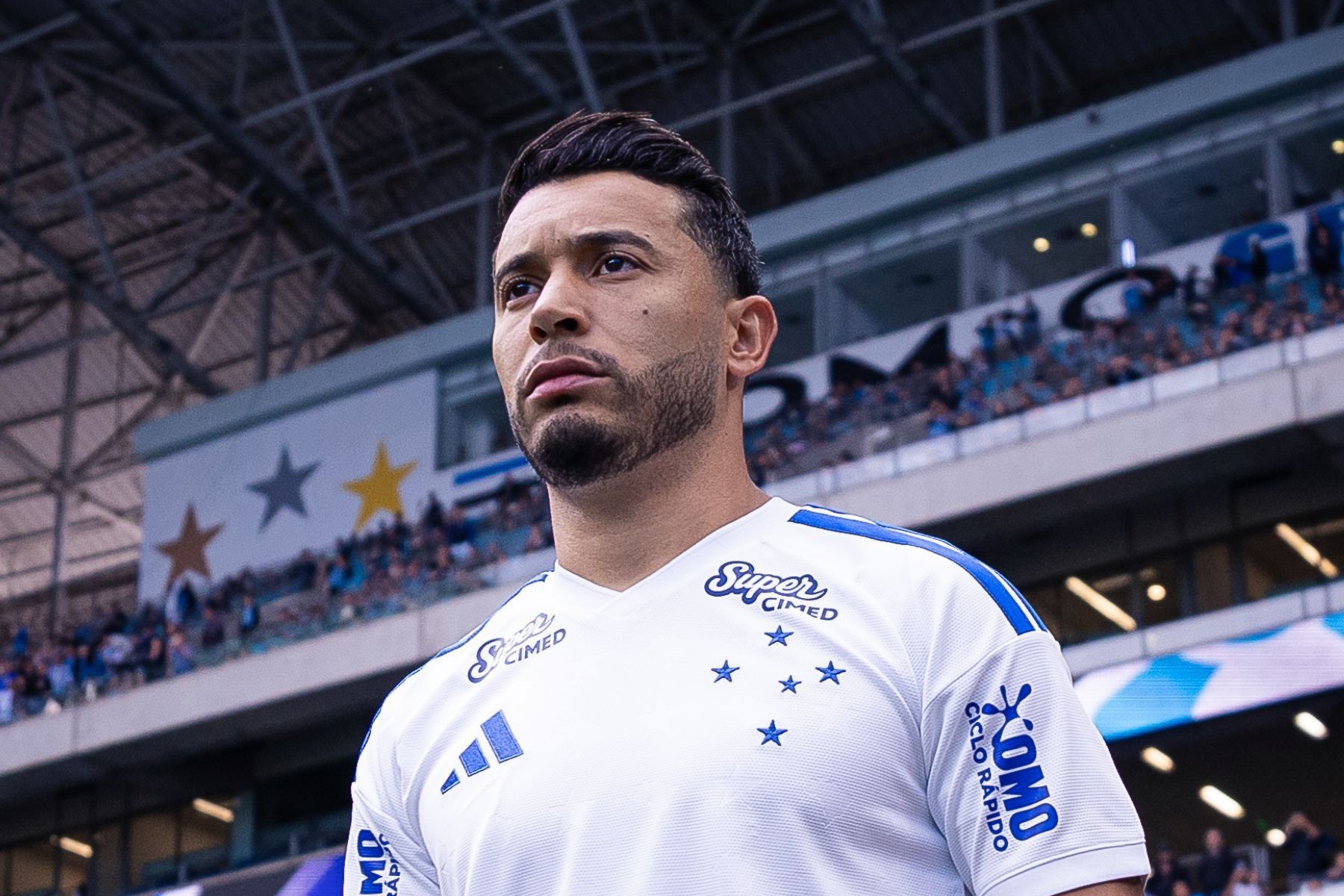 Artur Jorge elogia William e 'disseca' disputas nas laterais do Cruzeiro