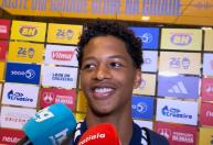 Zé Lucas comemora primeiro gol pelo Cruzeiro e é direto sobre futuro: 'Tranquilo'