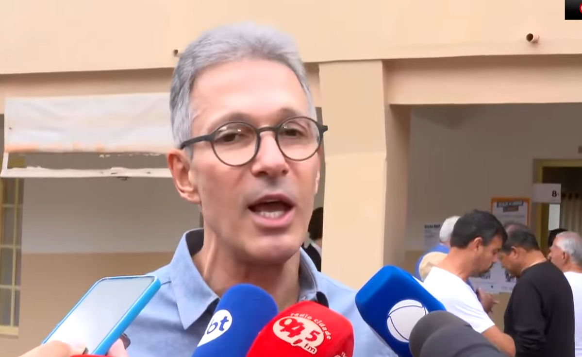 'Vou continuar a luta, independentemente de resultado', diz Zema após voto nas Eleições 2026