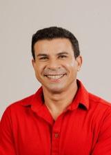 Carlos Veras