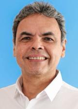 Dr. Gil Carlos