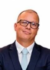 Cris Ferreira