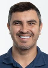 Luciano Aquino