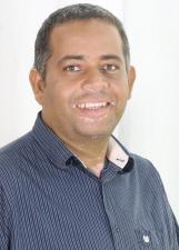 Tonislei Santacruz