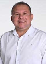 Denis Gomes